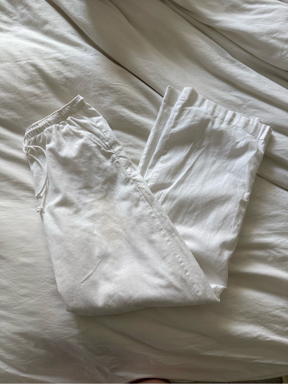 WHITE ABERCROMBIE LONG LINEN PANTS